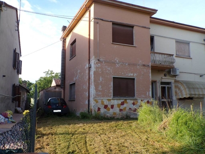 Casa semi indipendente in Via Ca'Sandrino 46 a Ostellato
