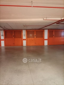 Garage/Posto auto in Vendita in Via Domenico Oliva 49 a Genova