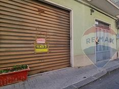 Locale Commerciale - Aci Catena