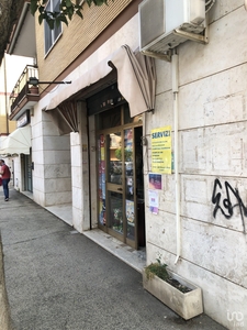 Negozio / locale commerciale di 130 m² in Pomezia