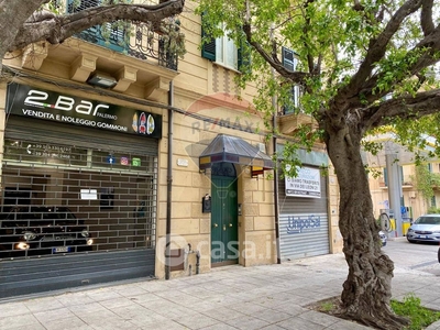 Negozio/Locale commerciale in Vendita in Piazza Leoni 15 a Palermo