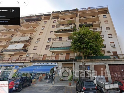 Negozio/Locale commerciale in Vendita in Via Carmelo Lazzaro a Palermo