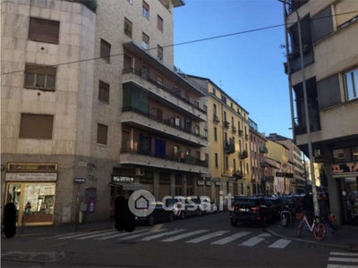 Negozio/Locale commerciale in Vendita in Via Casella 37 a Milano