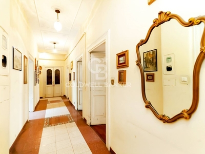 Quadrilocale in Vendita a Roma, zona Colosseo, 929'000€, 137 m²