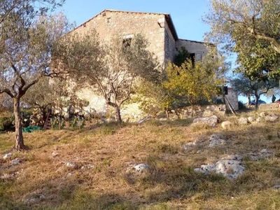 Rustico / Casale in vendita a Fontechiari - Zona: Cisterna