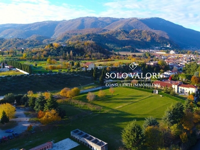 Terreno edificabile residenziale in vendita a Bassano Del Grappa