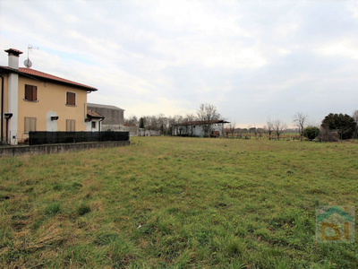 Terreno Edificabile Residenziale in vendita a Gonars - Zona: Gonars