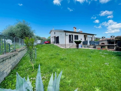 Villa in vendita a Capena Roma Bivio Di Capannelle