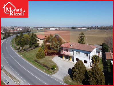 Villa in vendita a Cervignano del Friuli - Zona: Cervignano del Friuli