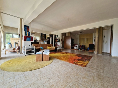 Villa in Vendita a Palermo, 320'000€, 420 m²