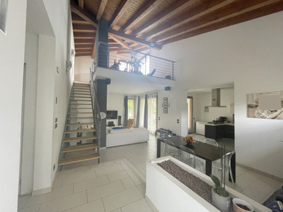 Villa in vendita a Pavia di Udine - Zona: Risano
