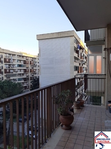 Quadrilocale in Via Fratelli Cervi, Napoli, 2 bagni, 110 m², 6° piano