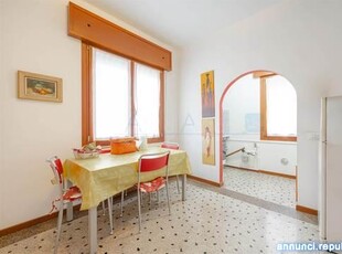Appartamenti Venezia Via Garigliano SNC cucina: Cucinotto,