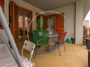 Appartamento con terrazzo a Nichelino