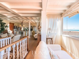 Appartamento di lusso con vista sul mare della Versilia