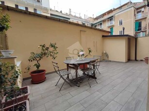 Appartamento in Affitto ad Alassio - 3000 Euro