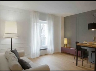 Appartamento in Affitto ad Milano - 2800 Euro