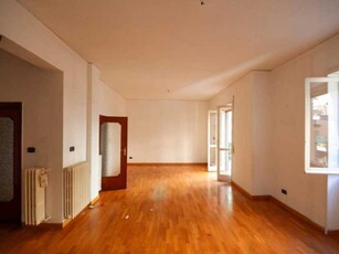 Appartamento in Affitto ad Napoli - 1300 Euro Privato