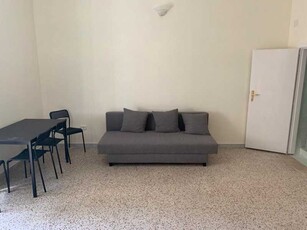 Appartamento in Affitto ad Napoli - 550 Euro