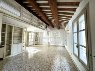 Appartamento in Affitto ad Vicenza - 2300 Euro