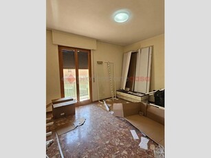 Appartamento in Vendita a Arezzo, 168'000€, 111 m², arredato