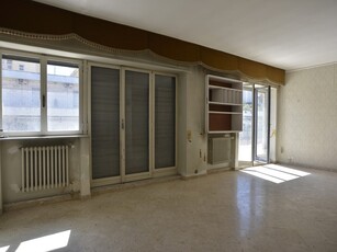 Appartamento in Vendita a Bari, 645'000€, 210 m²