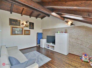 Appartamento in Vendita a Erba - 139000 Euro