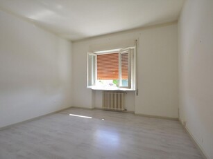 Appartamento in Vendita a Lucca, zona Arancio, 158'000€, 100 m²