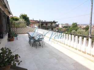 Appartamento in Vendita a Massa, 380'000€, 130 m²