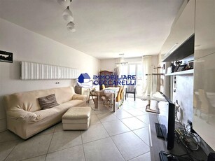 Appartamento in Vendita a Massa, zona Turano, 275'000€, 110 m², arredato