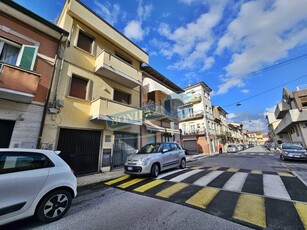 Appartamento in vendita a Viareggio