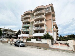 Appartamento in Vendita ad Alba Adriatica - 190000 Euro