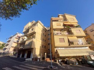 Appartamento in Vendita ad Albano Laziale - 155000 Euro
