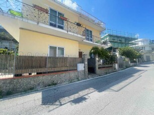 Appartamento in Vendita ad Albissola Marina - 180000 Euro