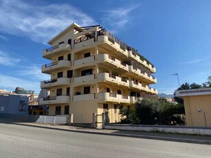 Appartamento in Vendita ad Barcellona Pozzo di Gotto - 200000 Euro