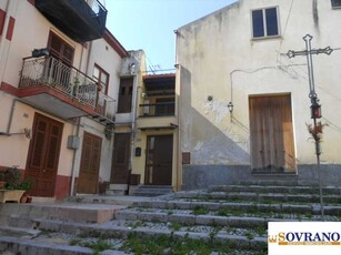 Appartamento in Vendita ad Carini - 65000 Euro