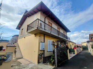 Appartamento in Vendita ad Carrara - 148000 Euro