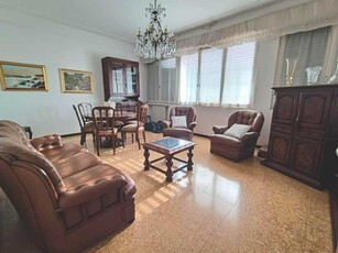 Appartamento in Vendita ad Carrara - 165000 Euro