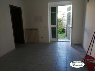 Appartamento in Vendita ad Carrara - 73000 Euro
