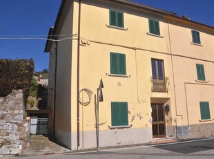 Appartamento in Vendita ad Castellina Marittima - 68000 Euro