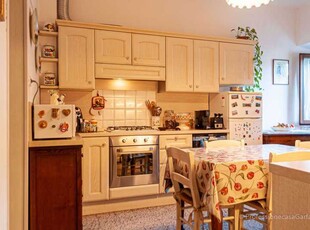 Appartamento in Vendita ad Castelnuovo di Garfagnana - 80000 Euro