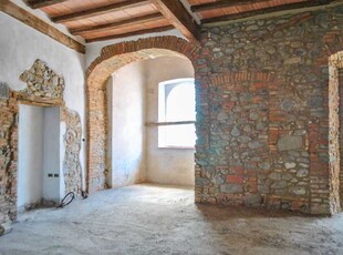 Appartamento in Vendita ad Castelnuovo di Garfagnana - 80000 Euro