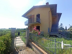 Appartamento in Vendita ad Castiglione del Lago - 140000 Euro