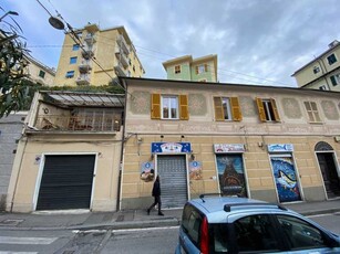Appartamento in Vendita ad Genova - 350000 Euro