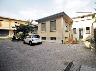 Appartamento in Vendita ad Gorla Minore - 58000 Euro