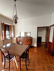 Appartamento in Vendita ad Laterina Pergine Valdarno - 58000 Euro