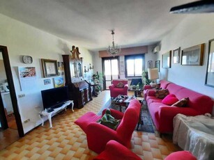 Appartamento in Vendita ad Lucca - 149000 Euro