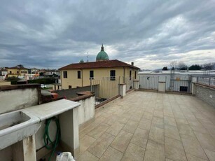 Appartamento in Vendita ad Lucca - 550000 Euro