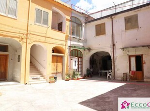 Appartamento in Vendita ad Maddaloni - 115000 Euro