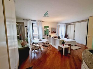 Appartamento in Vendita ad Milano - 325000 Euro